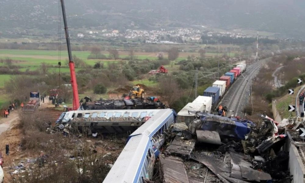 Διασώστες μιλούν για την τραγωδία στα Τέμπη: «Φώναζαν ‘πάρτε μας, σώστε μας από αυτήν την κόλαση’»